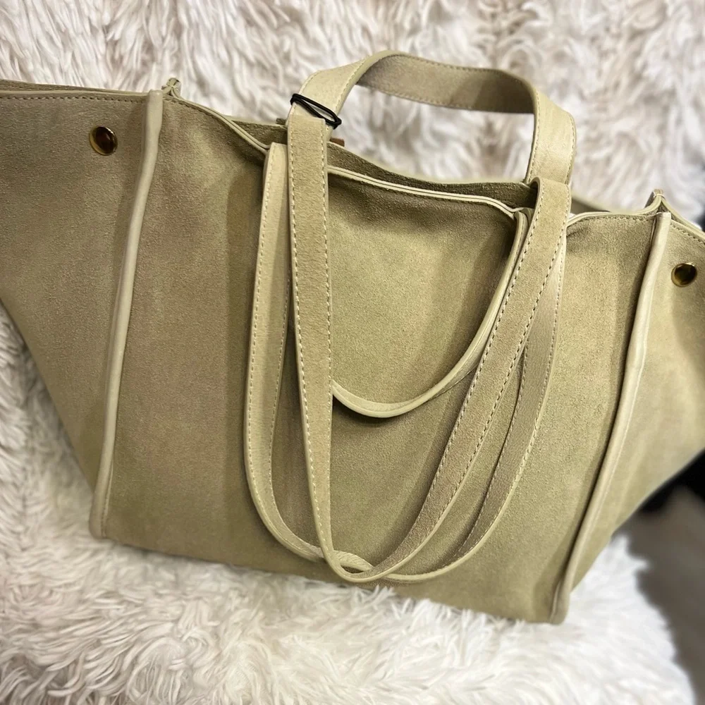 💚💚 NWT- MARGOT NEW YORK Viral JAMEE Double Handle Suede Shoulder Bag Tote💚💚